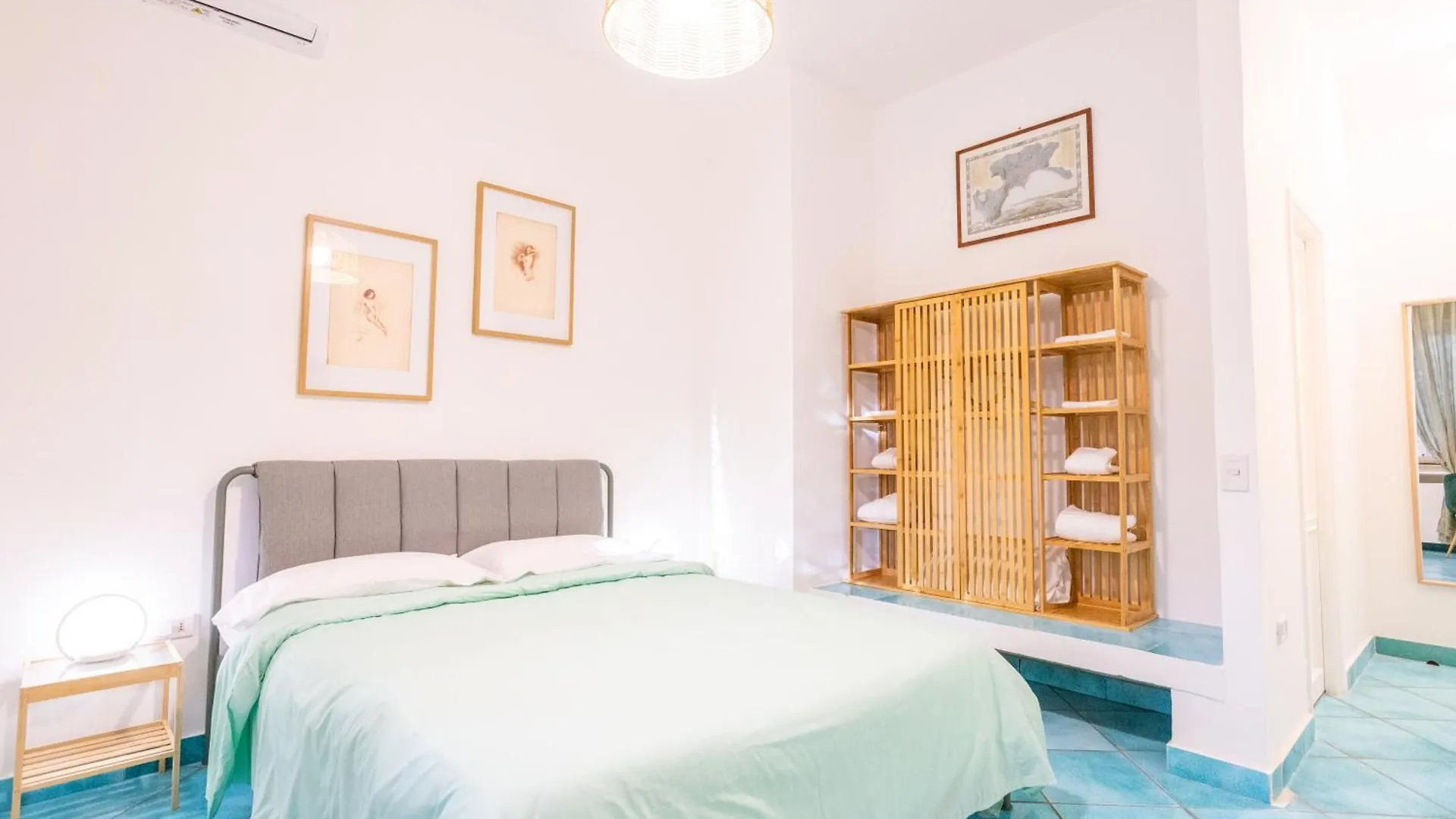 Follaky Secret Garden Bed & Breakfast Naples Italy